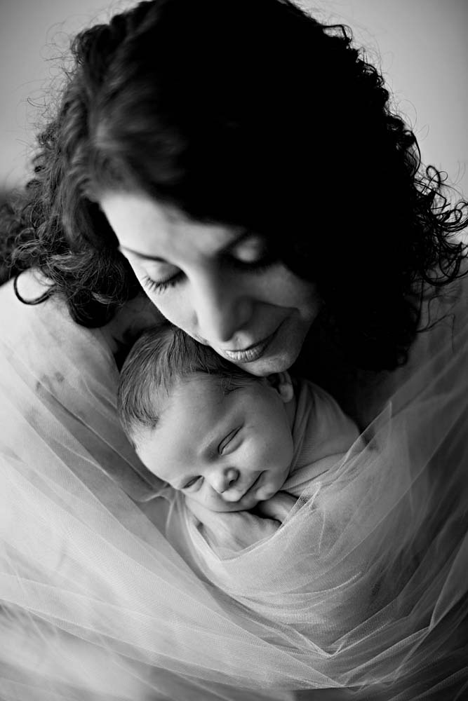 bw newborn with mom